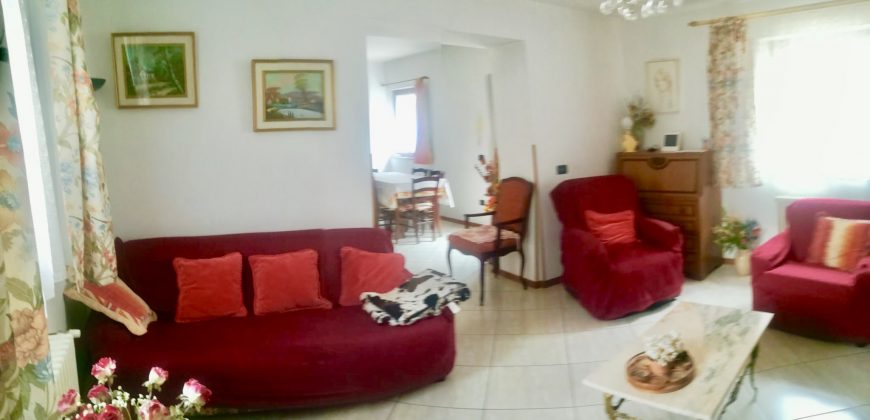 CASASCHIERA IN BIFAMILIARE