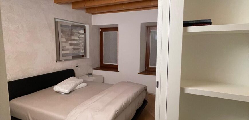 SPLENDIDO APPARTAMENTO CON TERRAZZA E POSTO AUTO