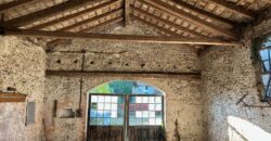 RUSTICO CON AMPIO SCOPERTO