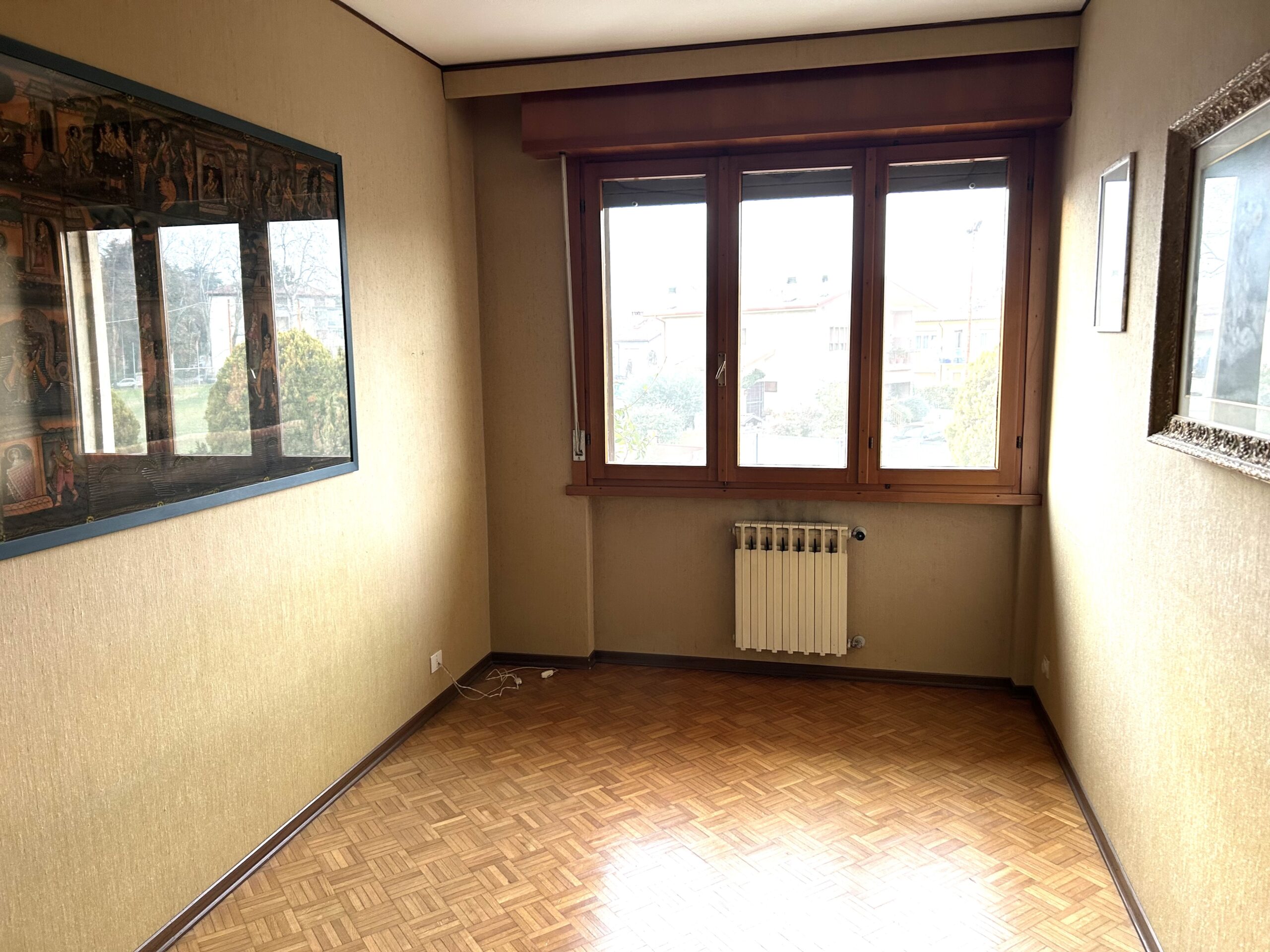 VILLA A SCHIERA CON GIARDINO