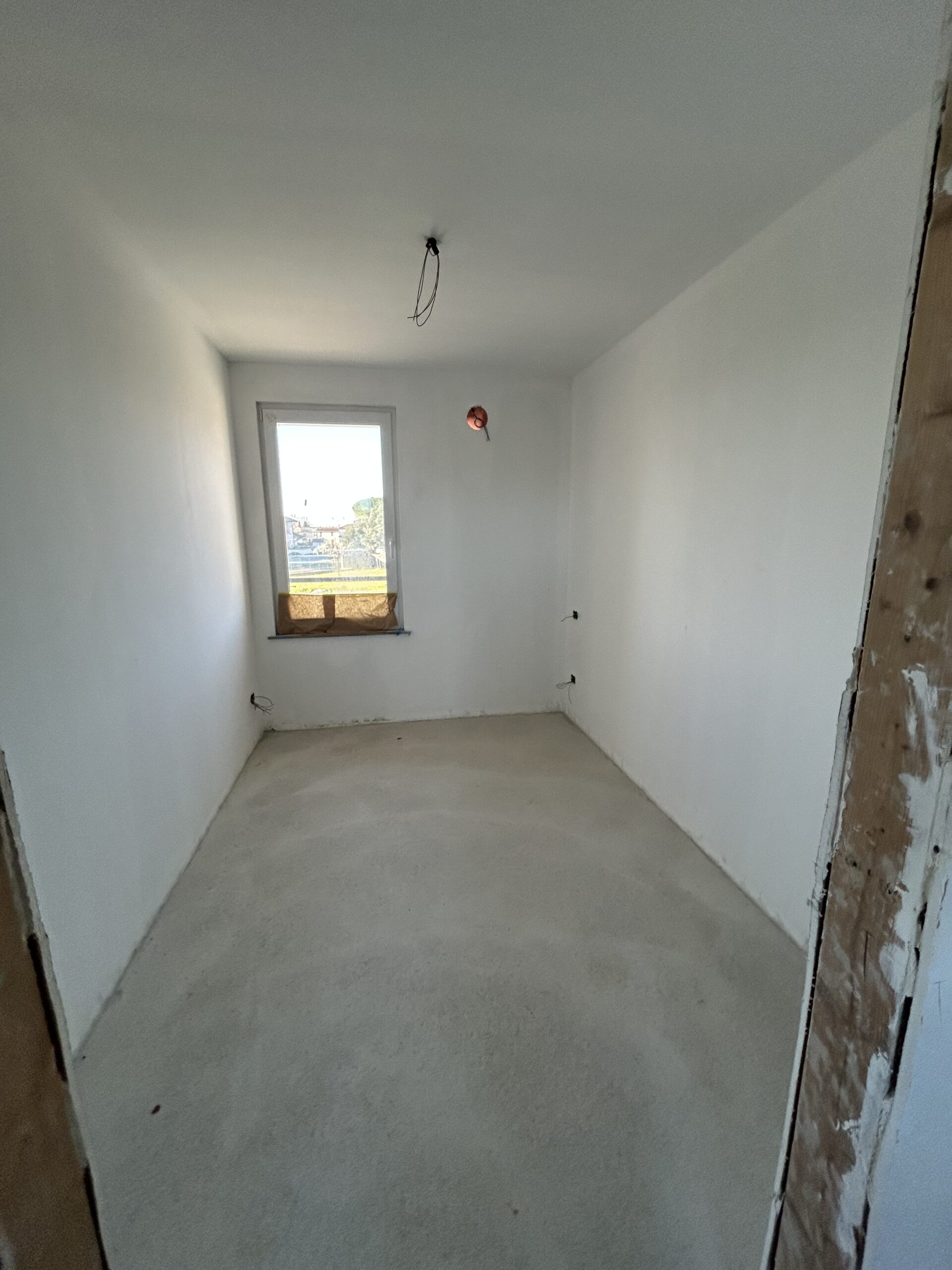 APPARTAMENTO SU DUE LIVELLI CON GIARDINO