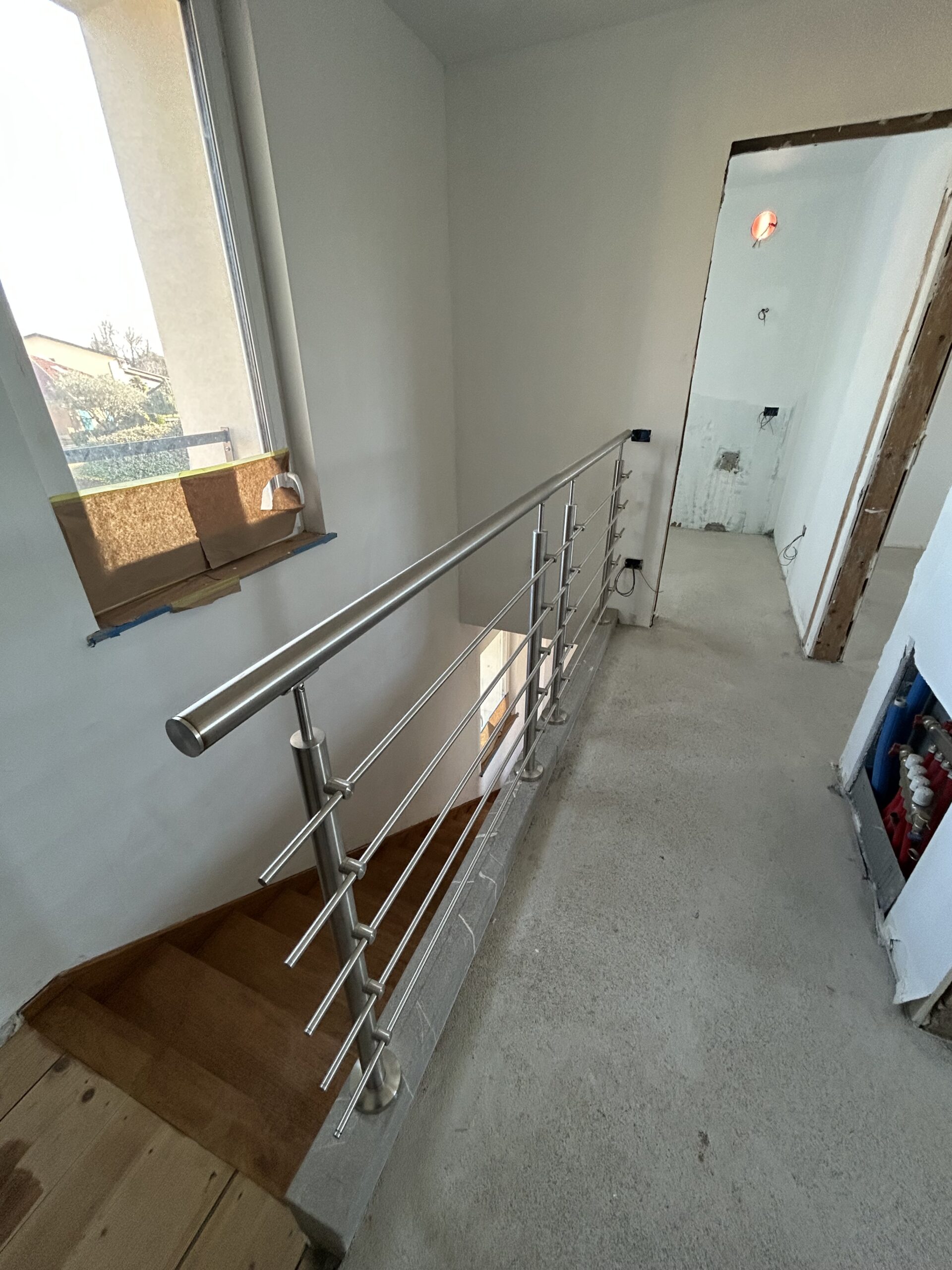 APPARTAMENTO SU DUE LIVELLI CON GIARDINO