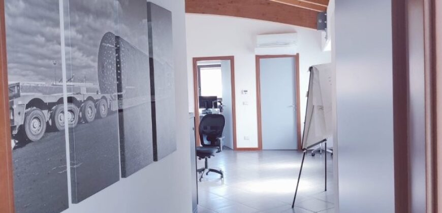 CIVIDALE DEL FRIULI  UFFICI CON PARCHEGGIO