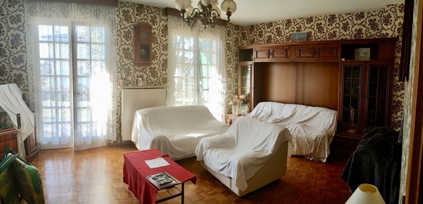 VILLA INDIPENDENTE CON GIARDINO