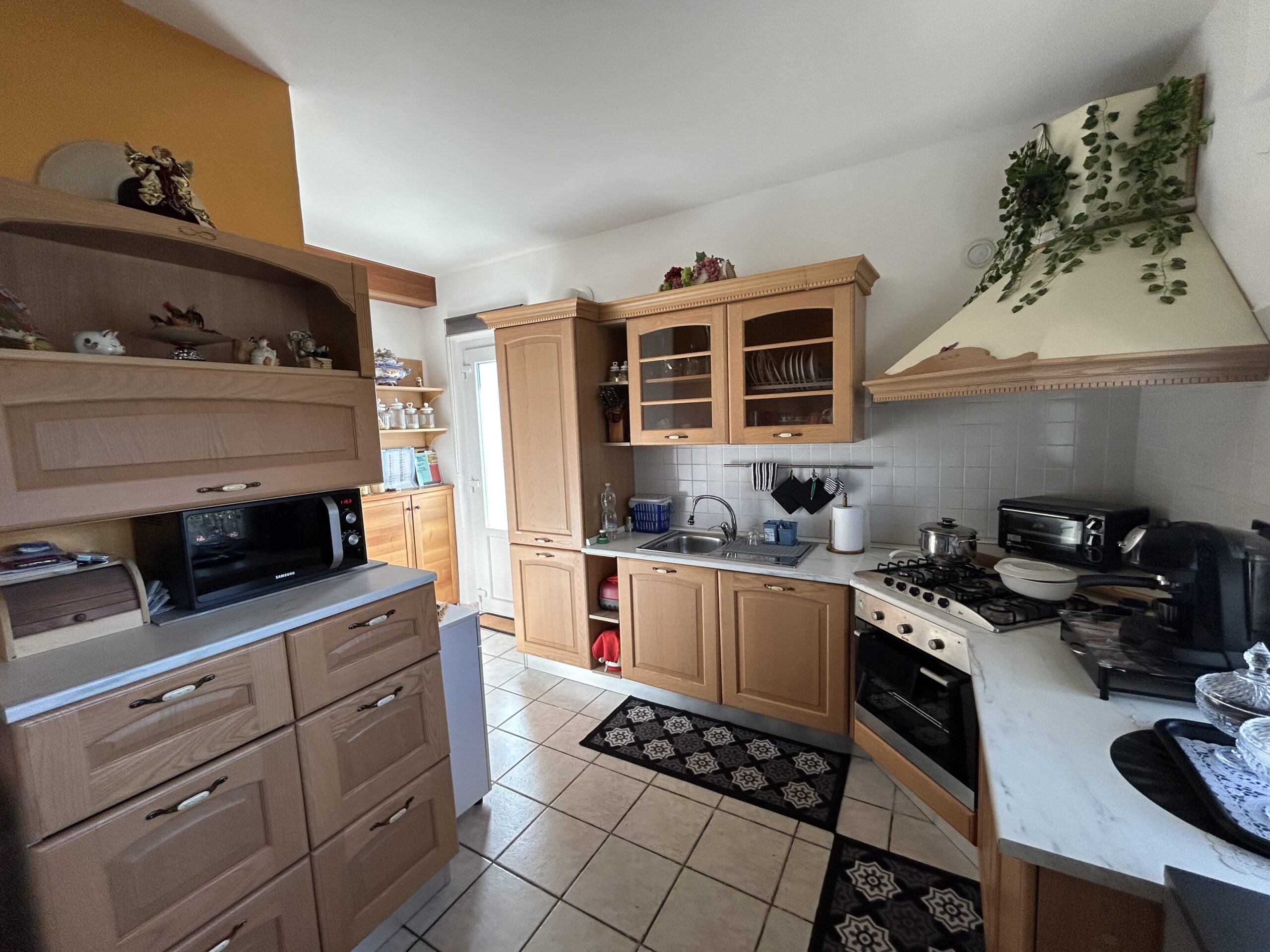 APPARTAMENTO IN BIFAMILIARE