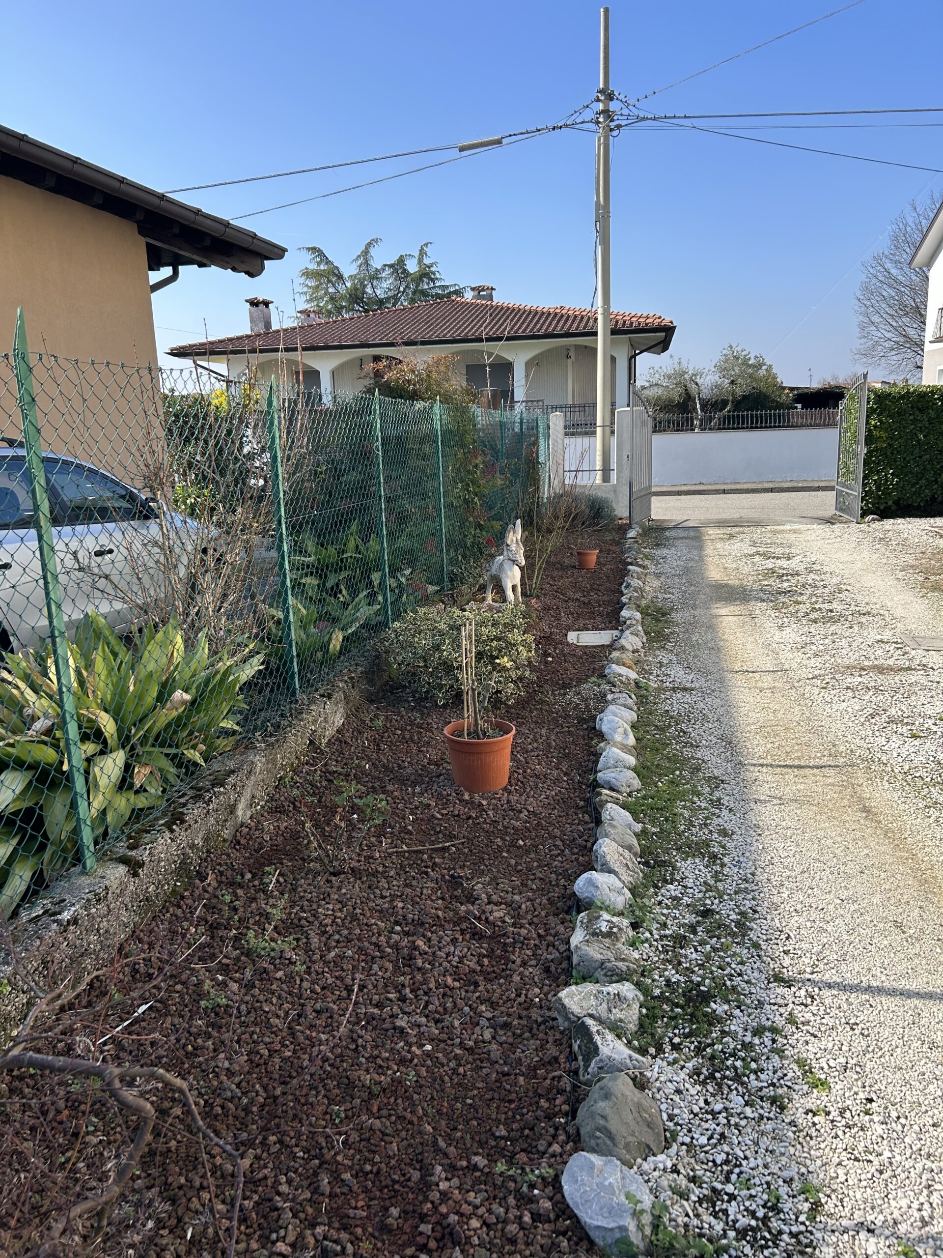 APPARTAMENTO IN BIFAMILIARE