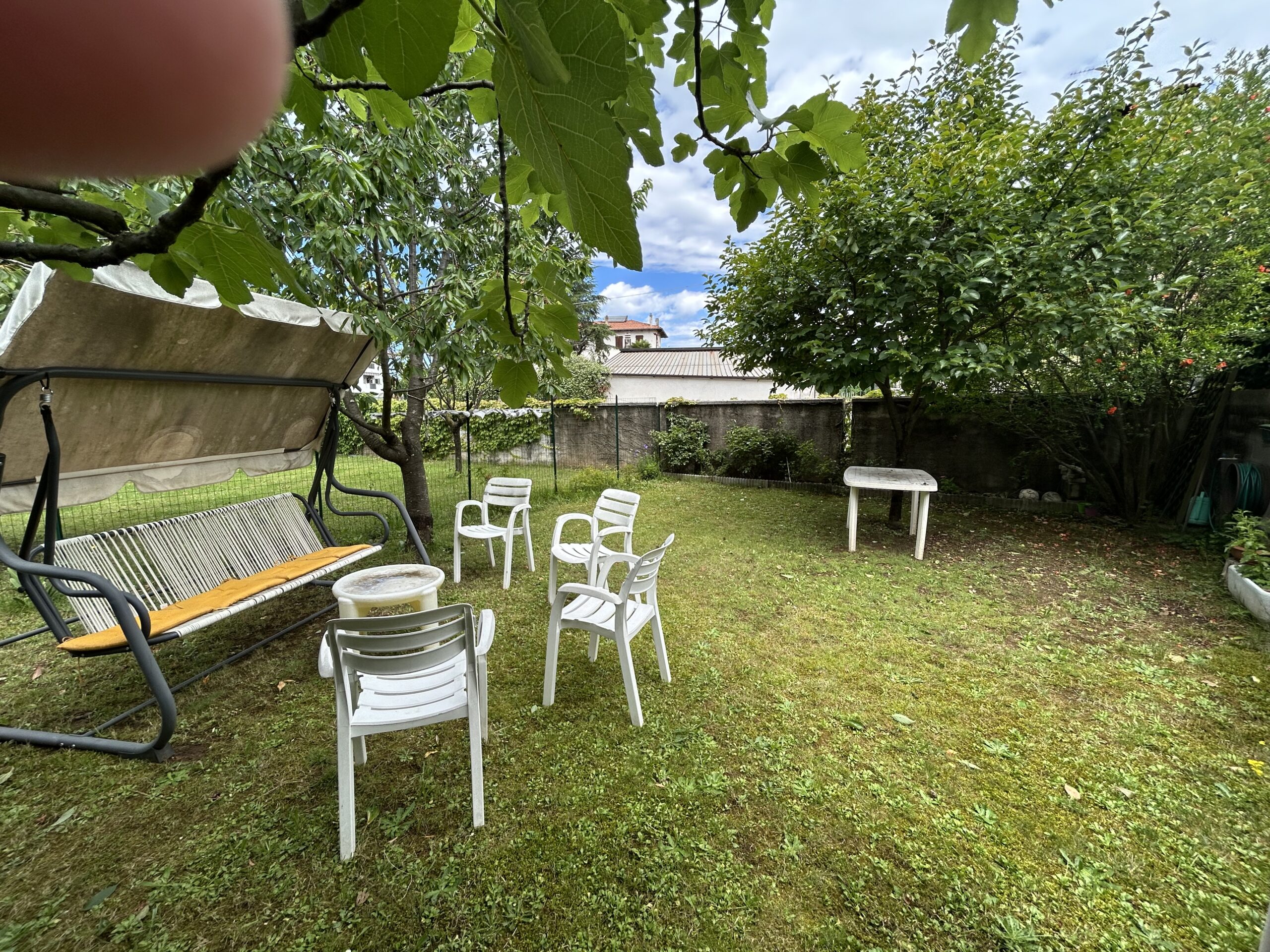 TRICAMERE TERMOAUTONOMO CON GIARDINO