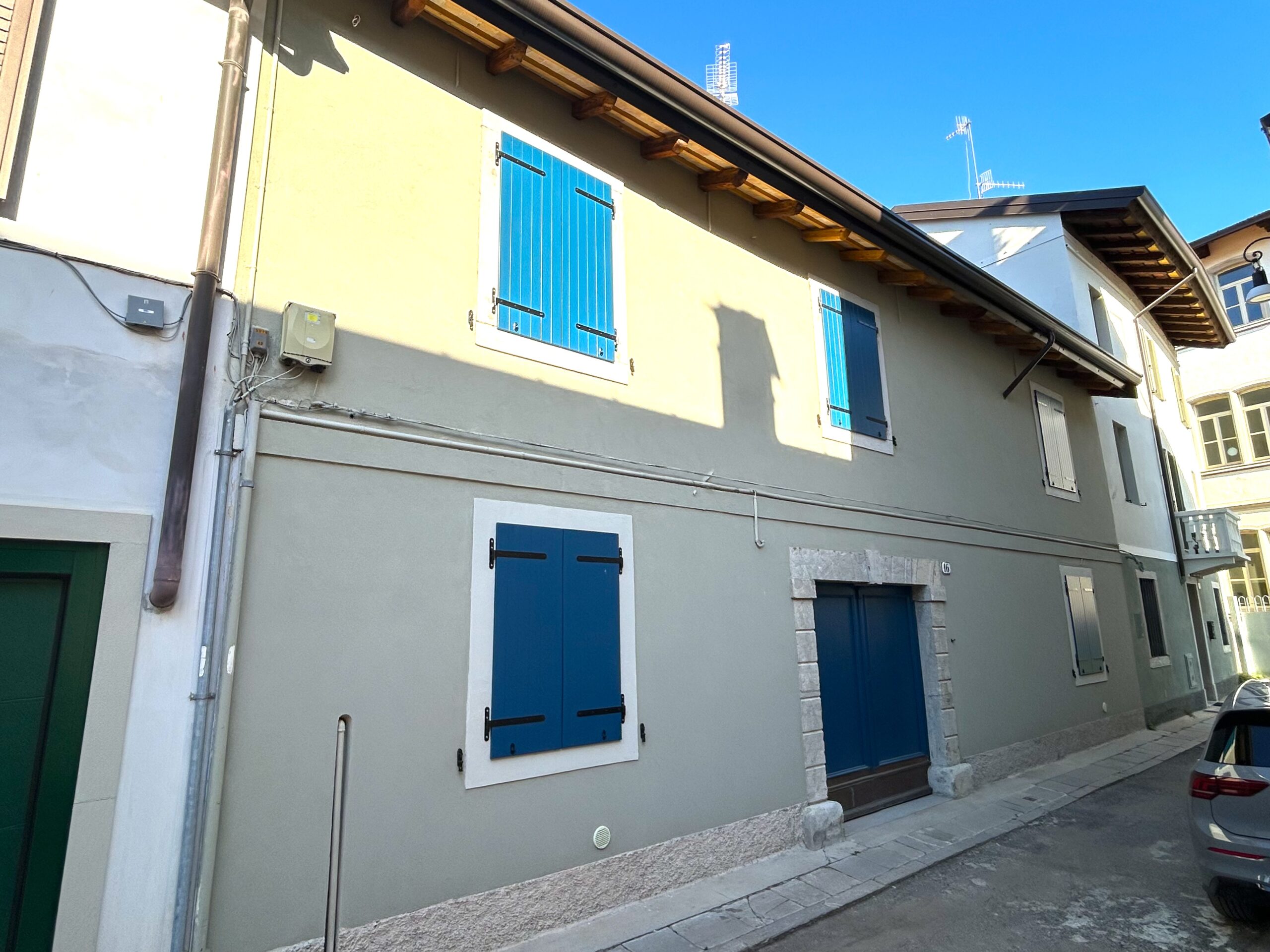 Casa accostata ai lati a Udine Centro – Completamente Ristrutturata